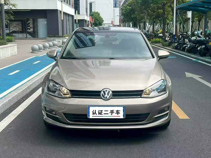Volkswagen Golf 2014 immagine di auto #2