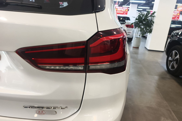 BMW X1 2021 #8 BMW X1 2021 car image #8