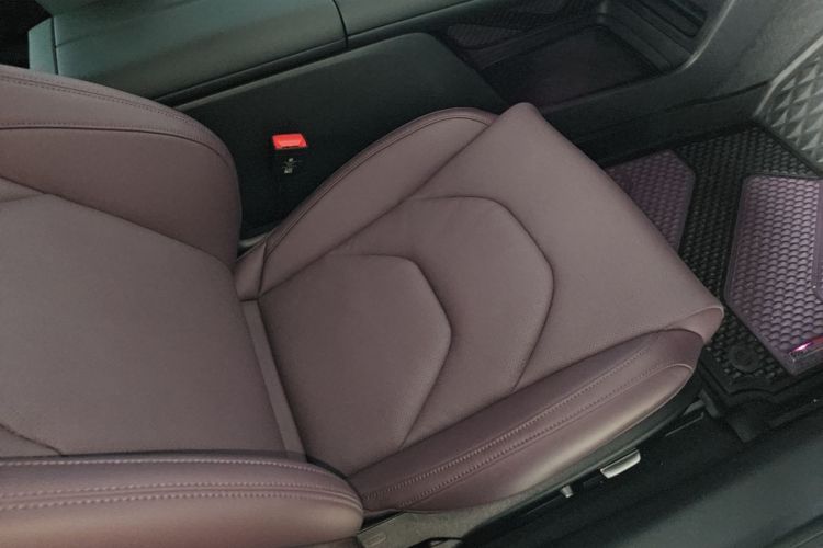 MI SU7 2025 car image #24