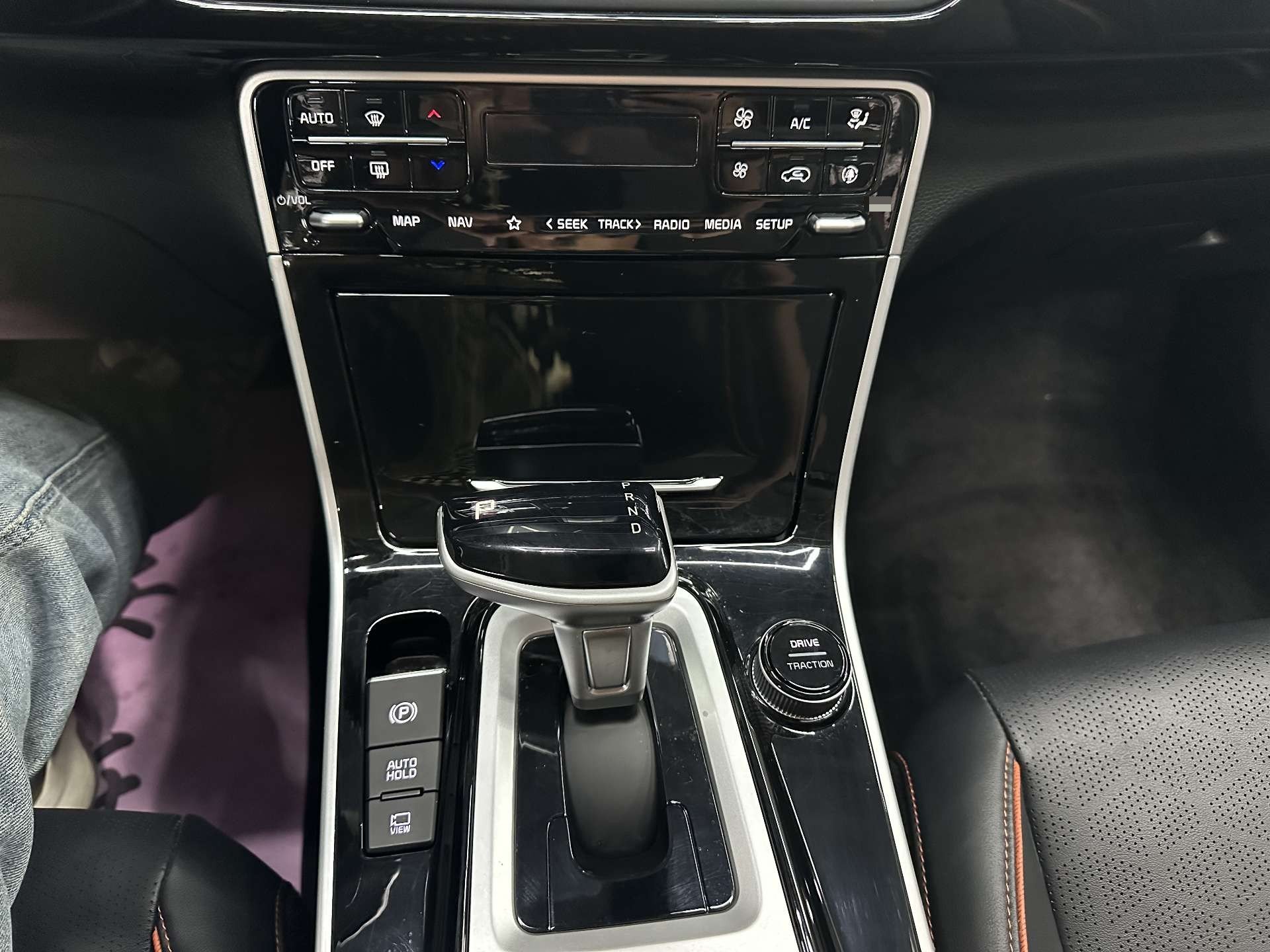 Kia Seltos 2023 #14 Kia Seltos 2023 изображение автомобиля #14