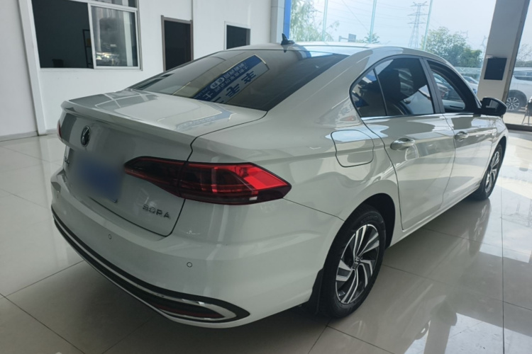 Volkswagen Bora 2025 car image #7