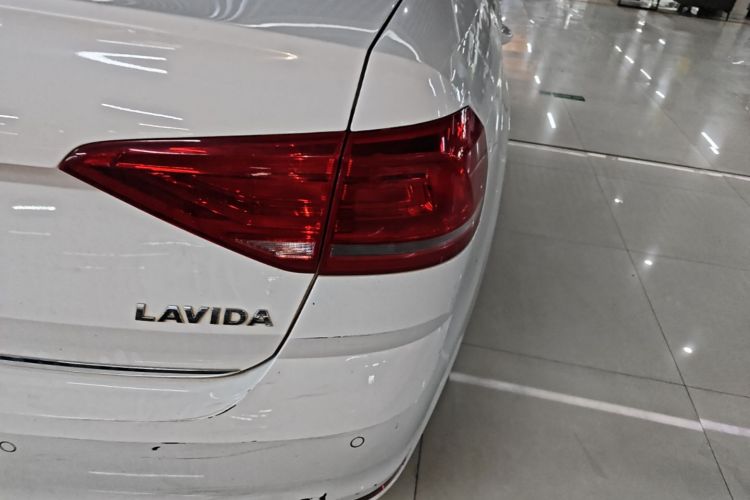 Volkswagen Lavida 2016 car image #8