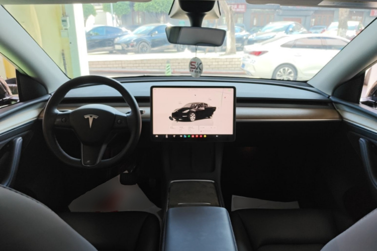 Tesla Model Y 2022 #10 Tesla Model Y 2022 car image #10