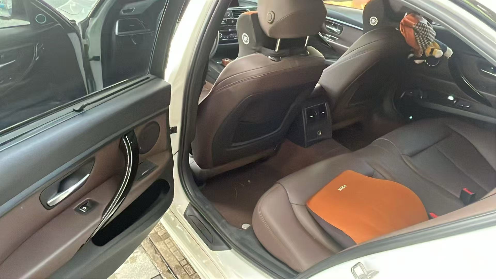 BMW 3 Series 2018 #5 BMW 3 Series 2018 car image #5
