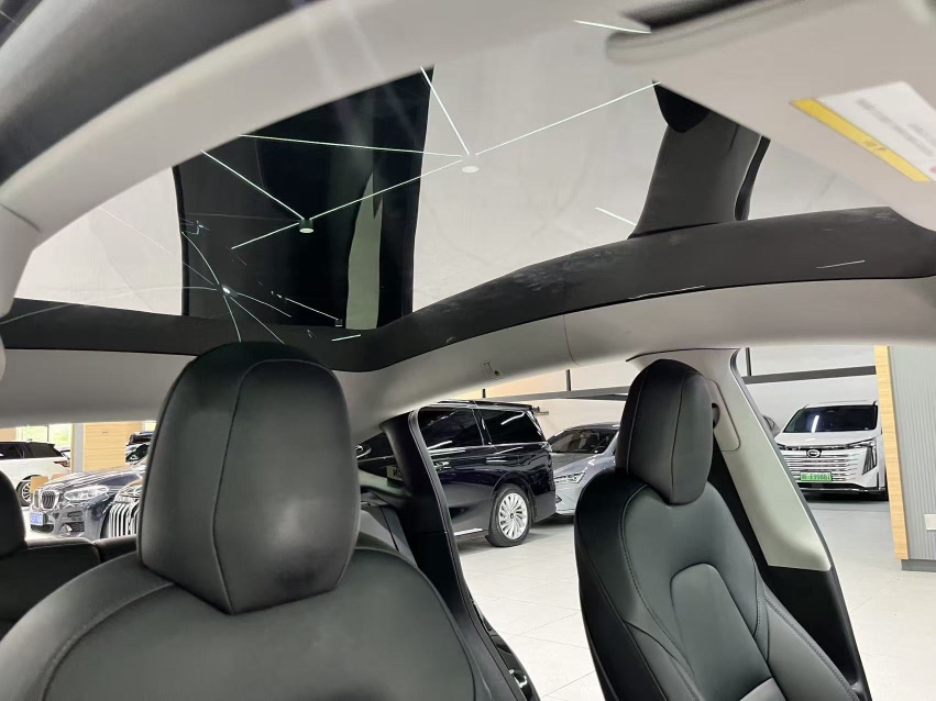 Tesla Model Y 2022 #10 Tesla Model Y 2022 car image #10