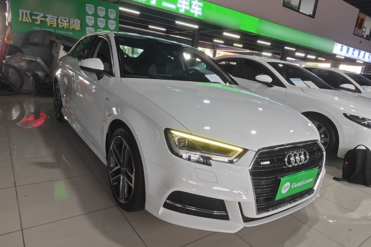 Audi A3 2019 immagine di auto #4