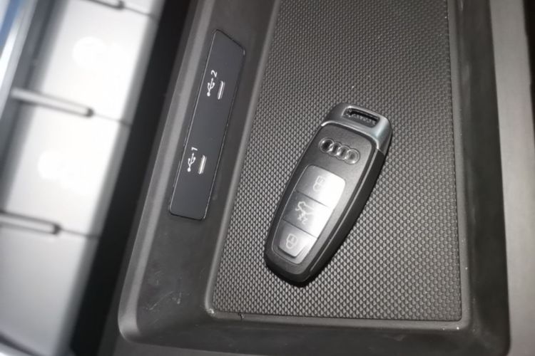 Audi A3 2023 car image #9