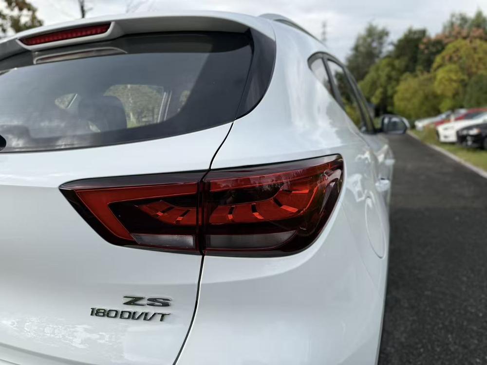 MG ZS 2022 car image #9