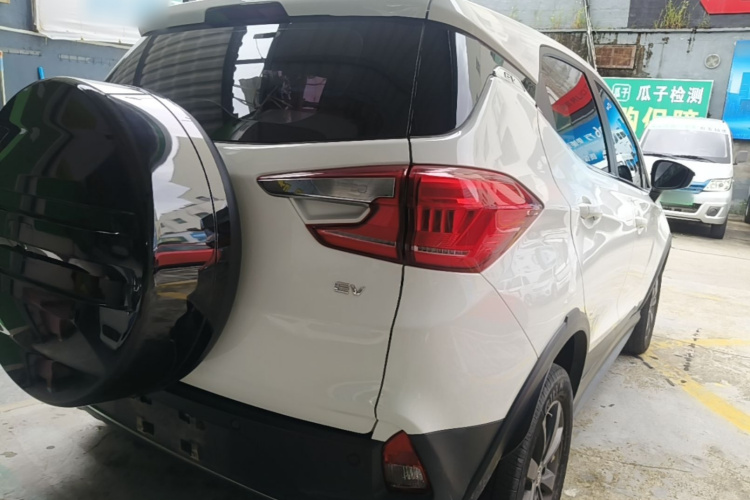 BYD Yuan New Energy 2019 #5 BYD Yuan New Energy 2019 car image #5