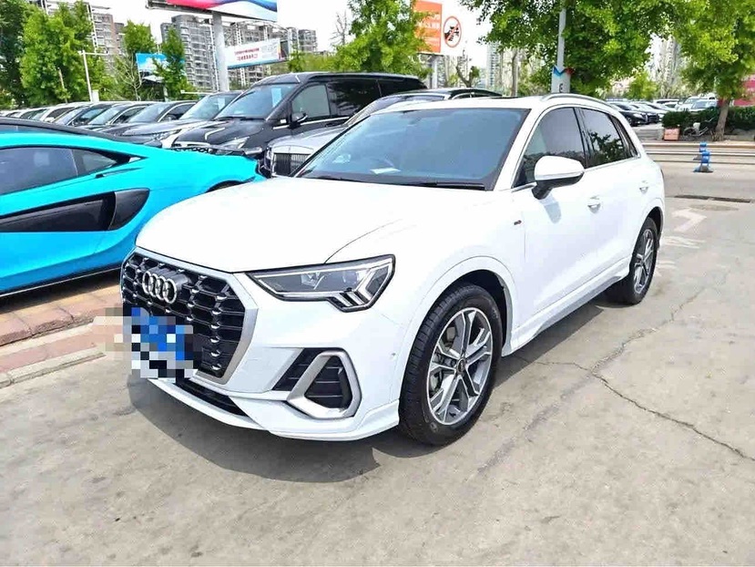 Audi Q3 2023 Audi Q3 2023 car image