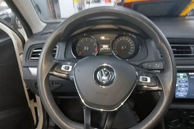 Volkswagen Lavida 2021 car image #11