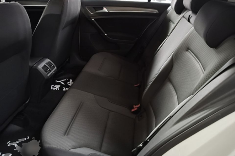 Volkswagen Golf 2016 car image #17