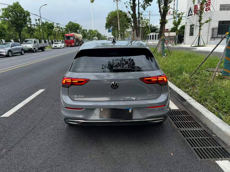 Volkswagen Golf 2022 #5 Volkswagen Golf 2022 صورة سيارة #5