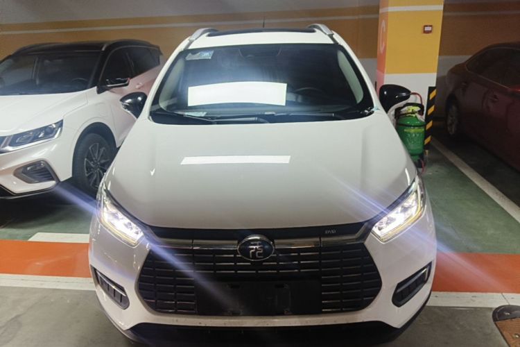 BYD Yuan New Energy 2020 car image #3