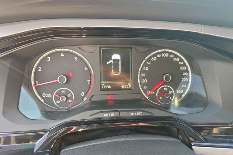 Volkswagen Polo 2021 car image #12