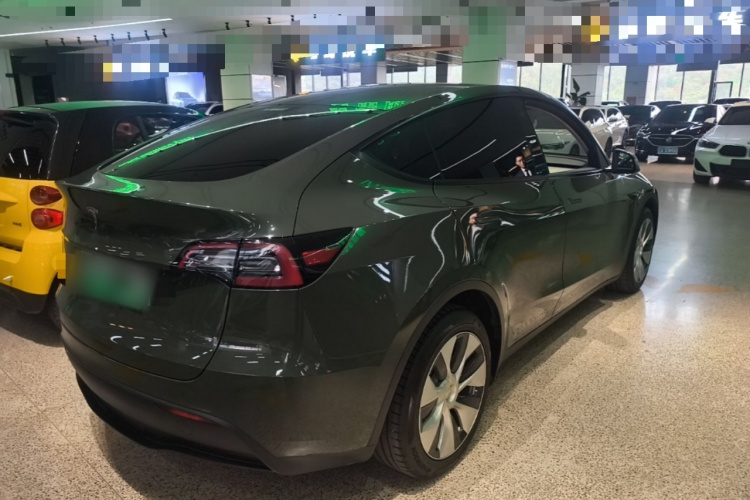 Tesla Model Y 2021 #7 Tesla Model Y 2021 car image #7