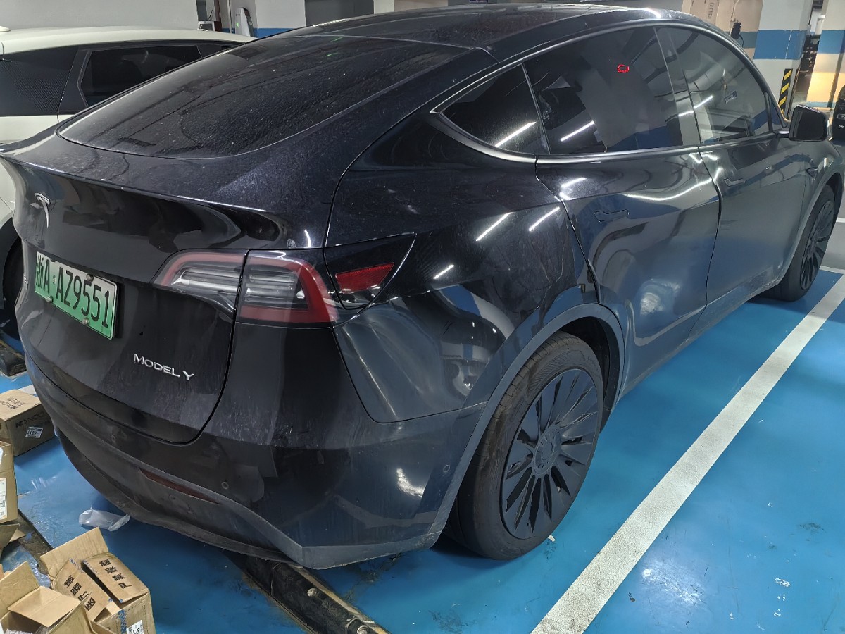 Tesla Model Y 2022 #5 Tesla Model Y 2022 car image #5