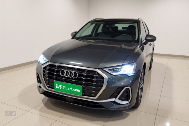 Audi Q3 2021 car image #2