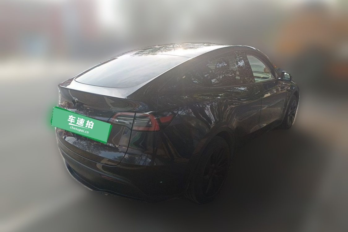 Tesla Model Y 2024 #4 Tesla Model Y 2024 immagine di auto #4