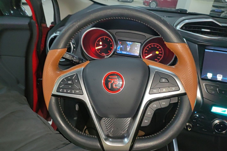 BYD Yuan 2016 car image #11
