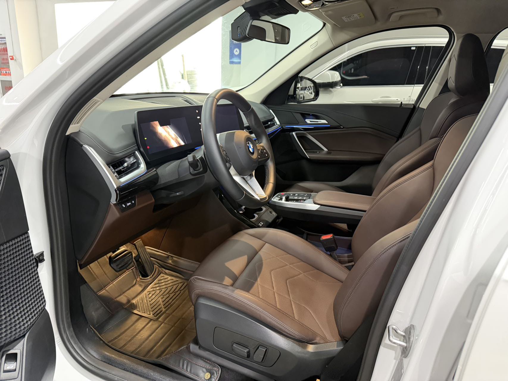 BMW X1 2023 #6 BMW X1 2023 صورة سيارة #6