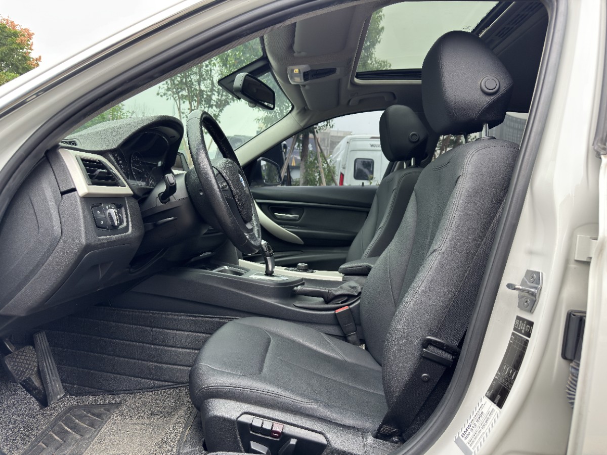 BMW 3 Series 2014 car image #8