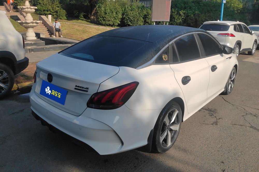2023 car image #3