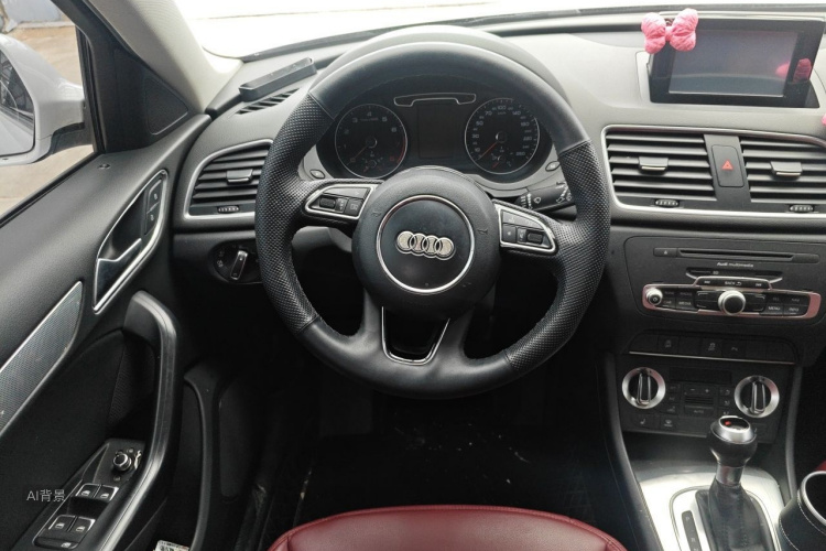 Audi Q3 2014 #12 Audi Q3 2014 car image #12
