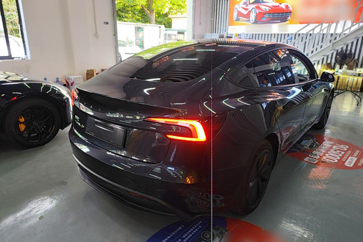 Tesla Model 3 2024 car image #5