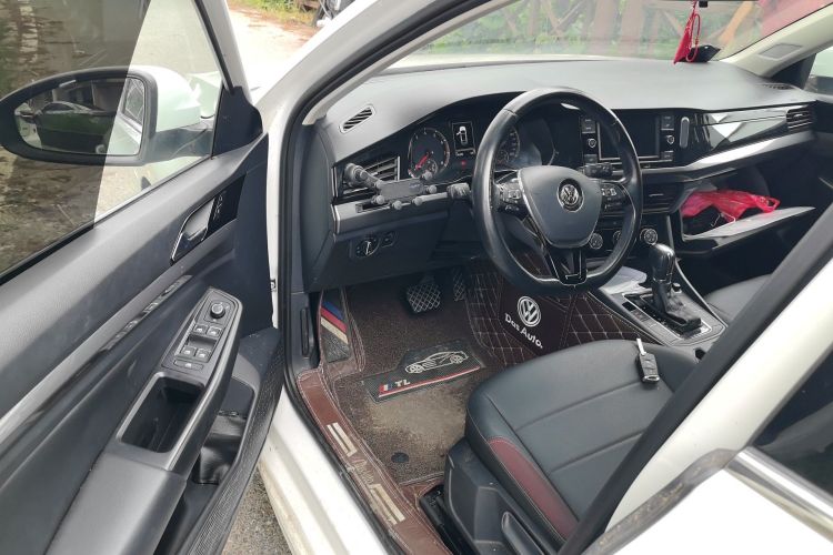 Volkswagen Bora 2020 car image #9