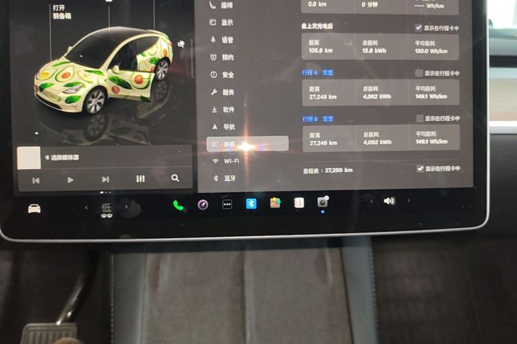 Tesla Model Y 2022 #12 Tesla Model Y 2022 car image #12