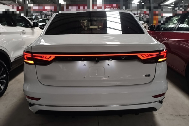 GEELY Emgrand 2022 car image #6