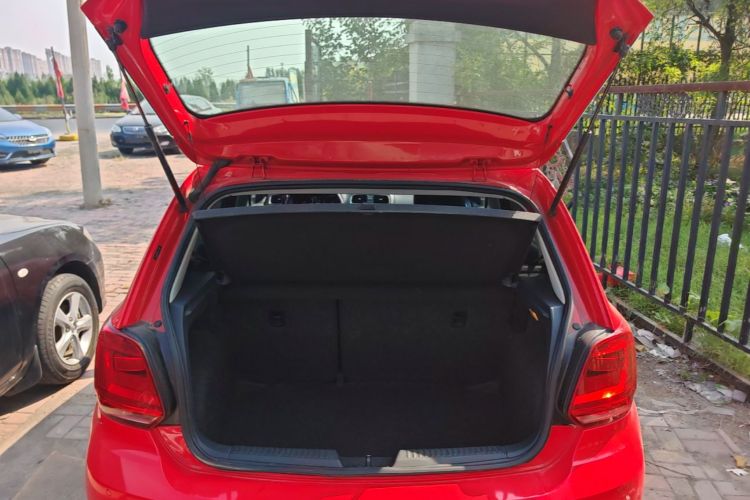 Volkswagen Polo 2016 #19 Volkswagen Polo 2016 car image #19