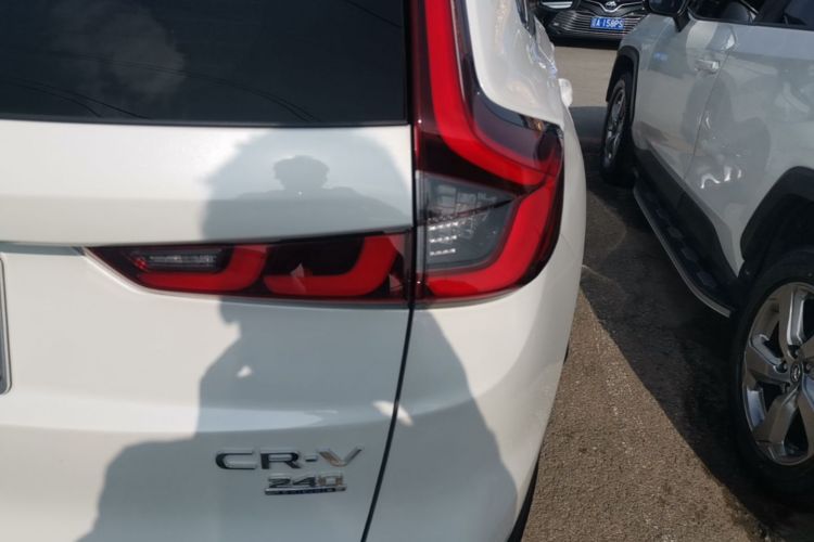 Honda CR-V 2025 car image #8