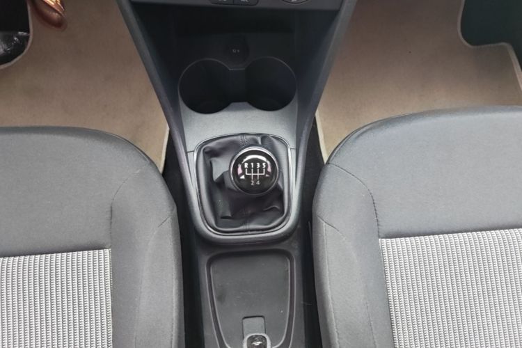 Volkswagen Polo 2017 #18 Volkswagen Polo 2017 car image #18