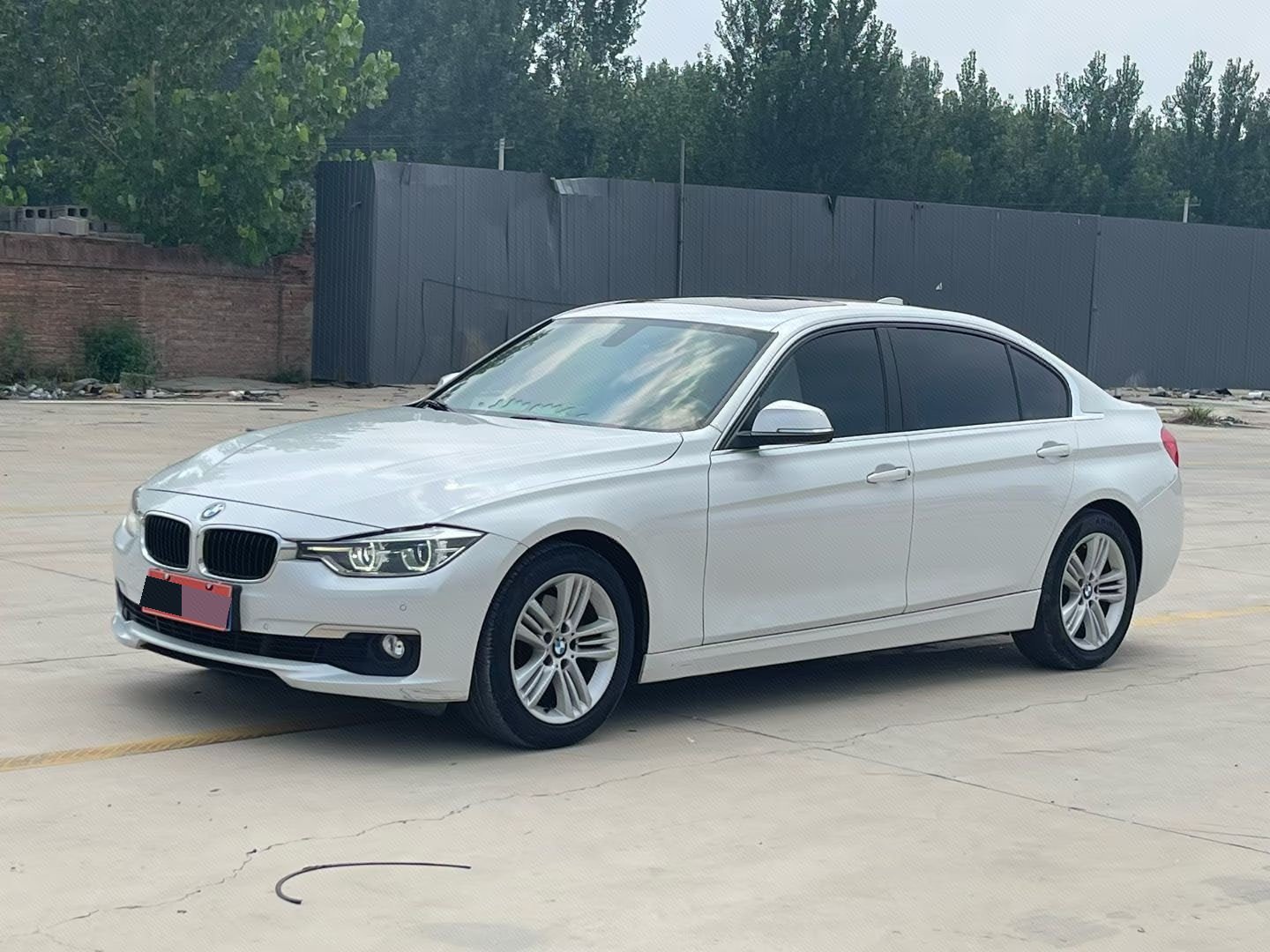 BMW 3 Series 2016 BMW 3 Series 2016 car image