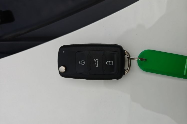 Volkswagen Santana 2019 car image #14