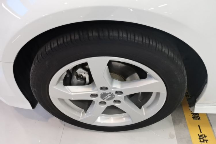 Audi A3 2021 immagine di auto #9