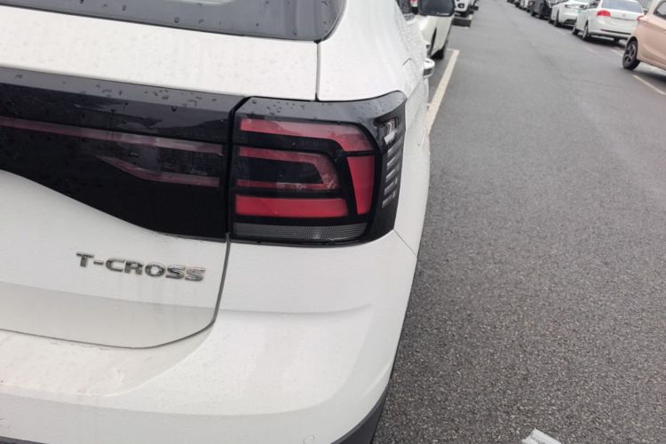 Volkswagen T-Cross 2020 image de voiture #8