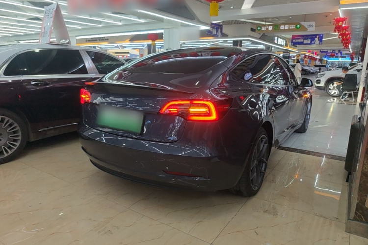 Tesla Model 3 2023 #7 Tesla Model 3 2023 immagine di auto #7