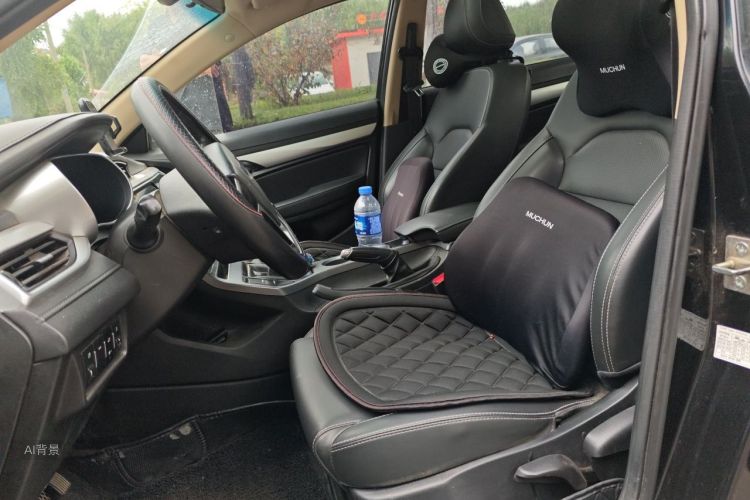 GEELY Emgrand 2019 #17 GEELY Emgrand 2019 car image #17