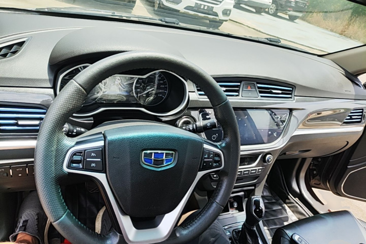 GEELY Emgrand 2017 #10 GEELY Emgrand 2017 car image #10