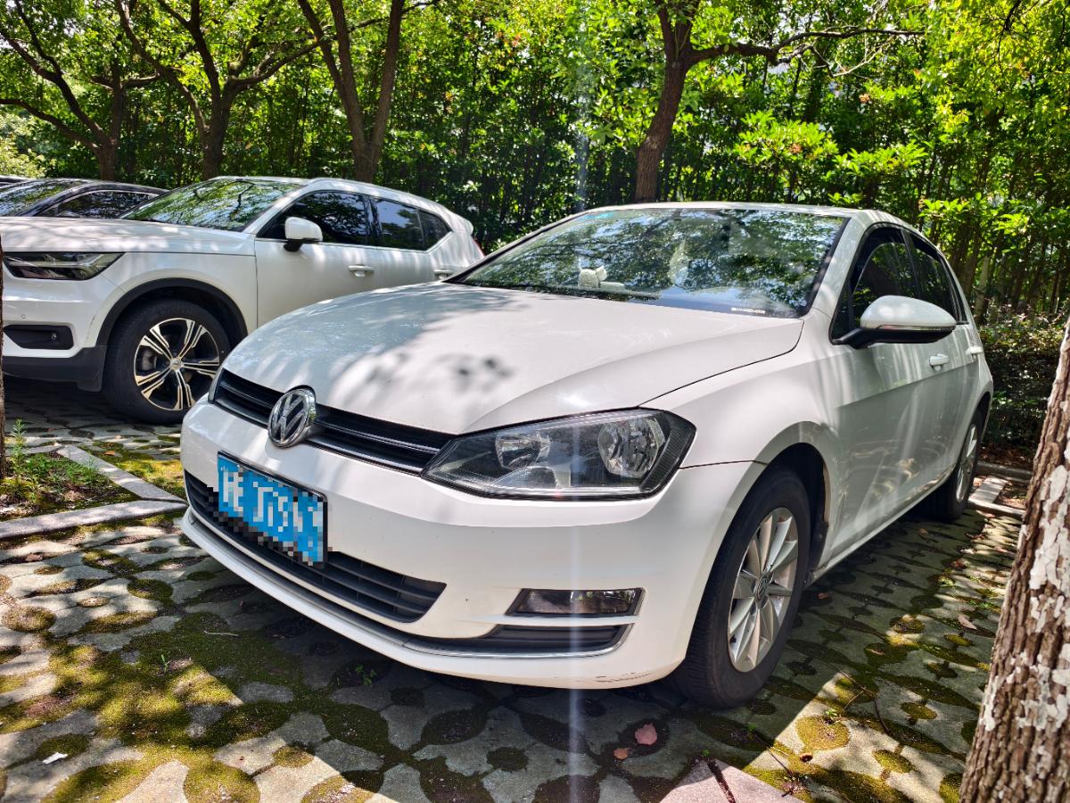 Volkswagen Golf 2016 Volkswagen Golf 2016 car image