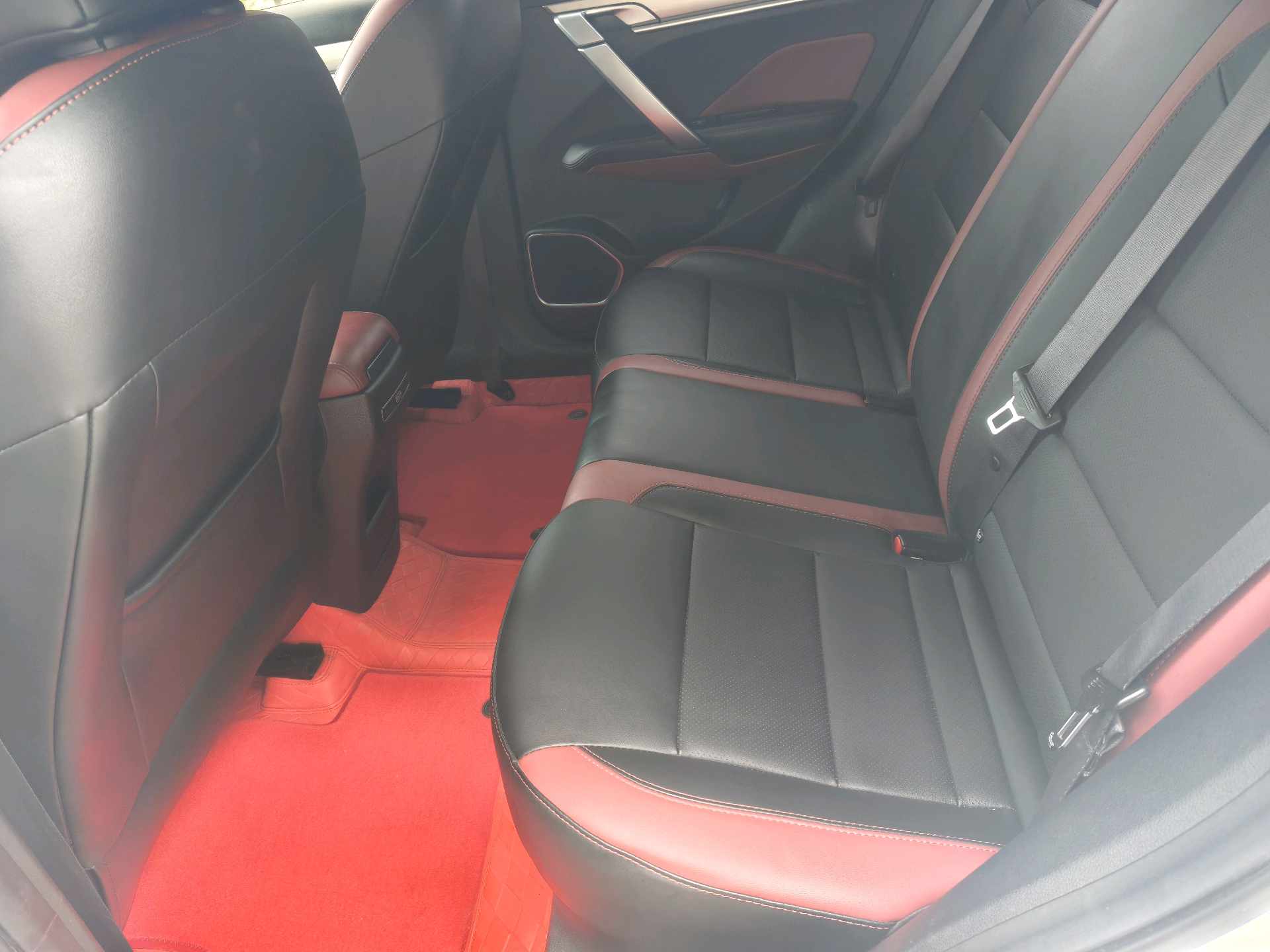 GEELY Coolray 2021 immagine di auto #10