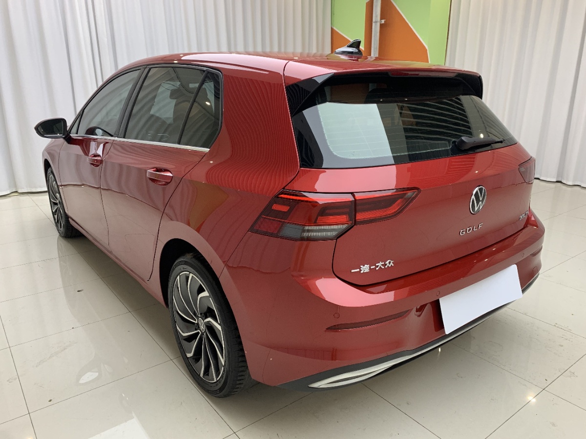 Volkswagen Golf 2022 #4 Volkswagen Golf 2022 صورة سيارة #4