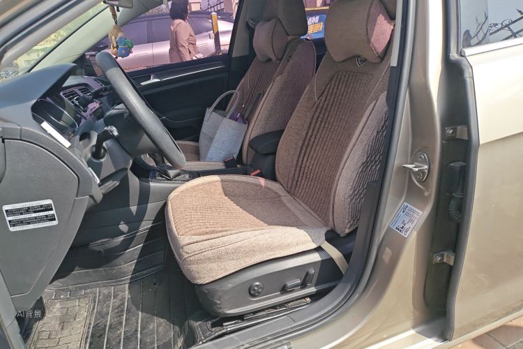 Volkswagen Golf 2017 imagen de coche #17