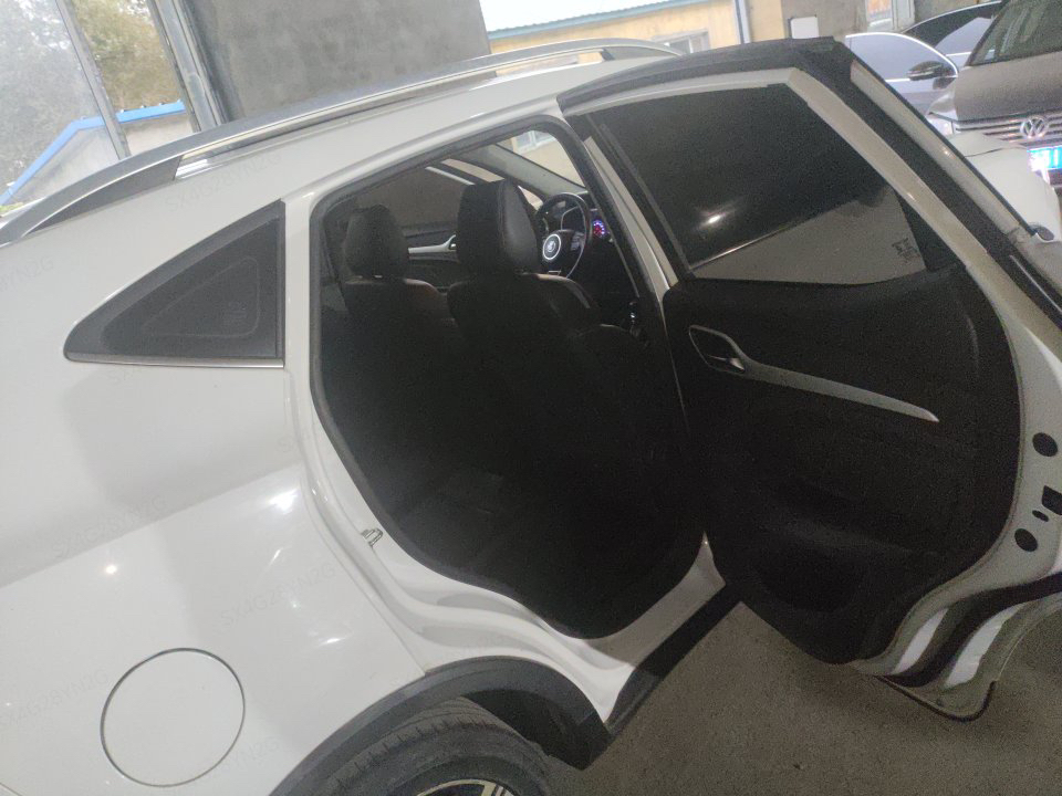 MG ZS 2019 car image #8