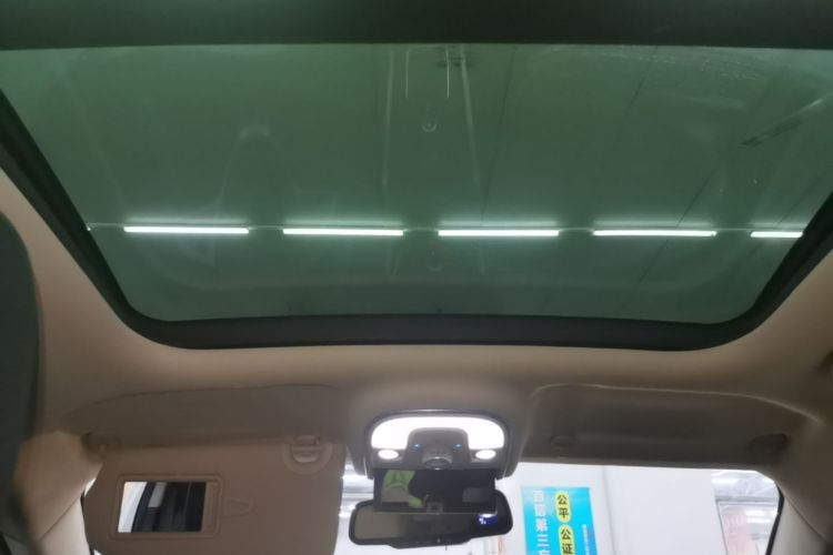 BYD Yuan New Energy 2019 car image #18