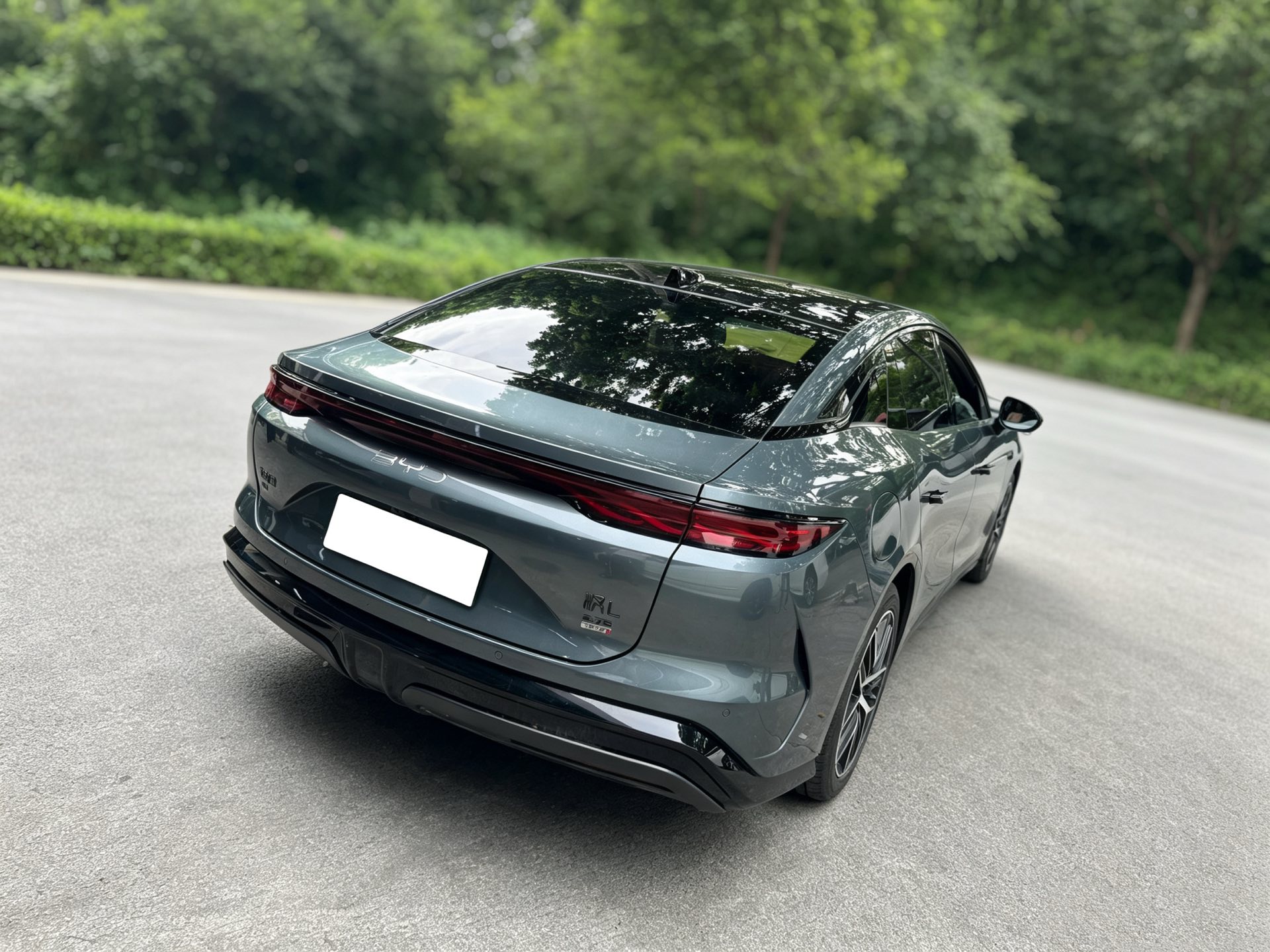 BYD HanL 2025 صورة سيارة #9