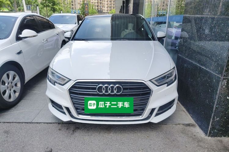 Audi A3 2019 car image #3